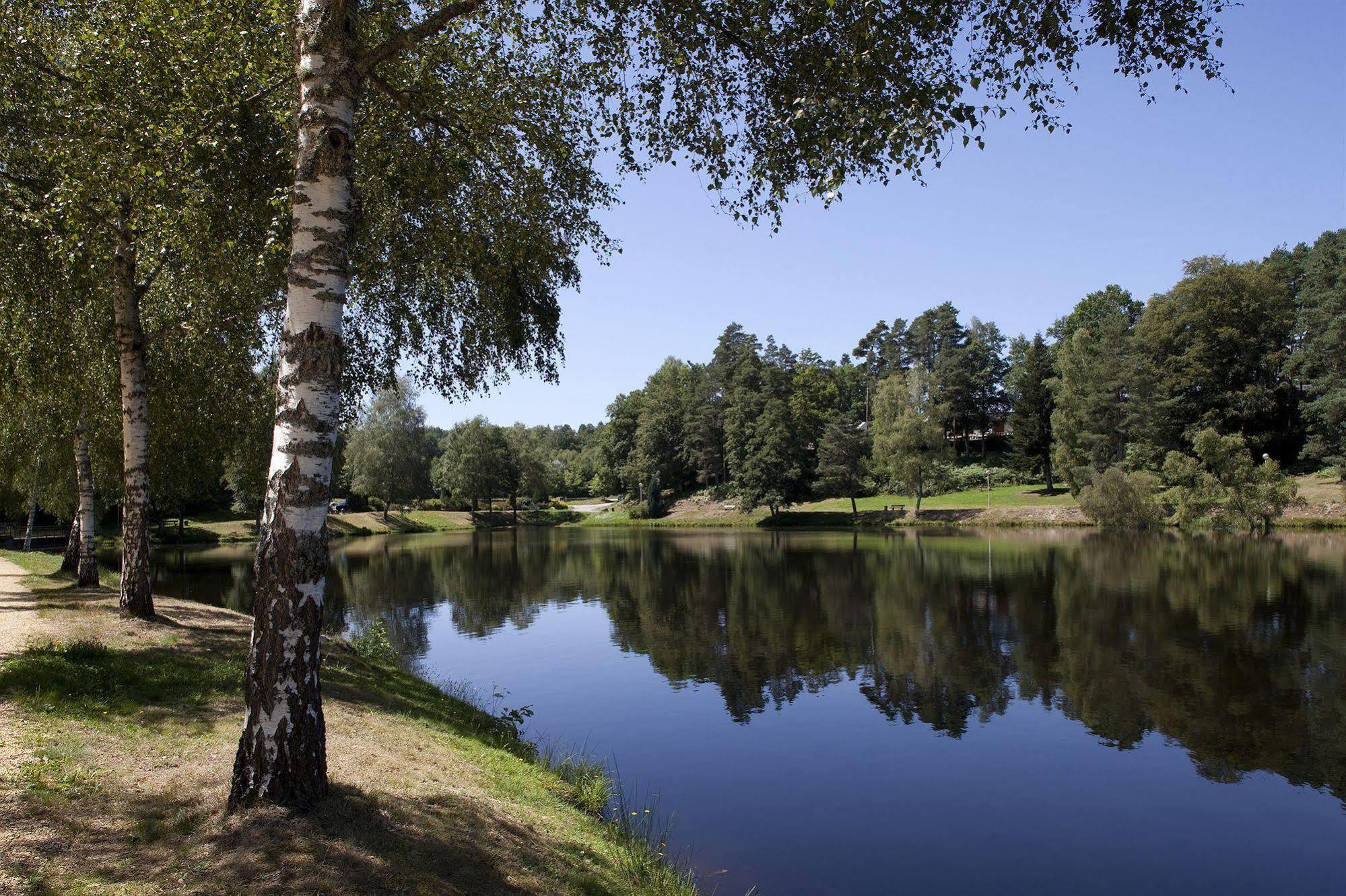 Égletons Vacanceole - Residence Le Domaine Du Bosquet מראה חיצוני תמונה