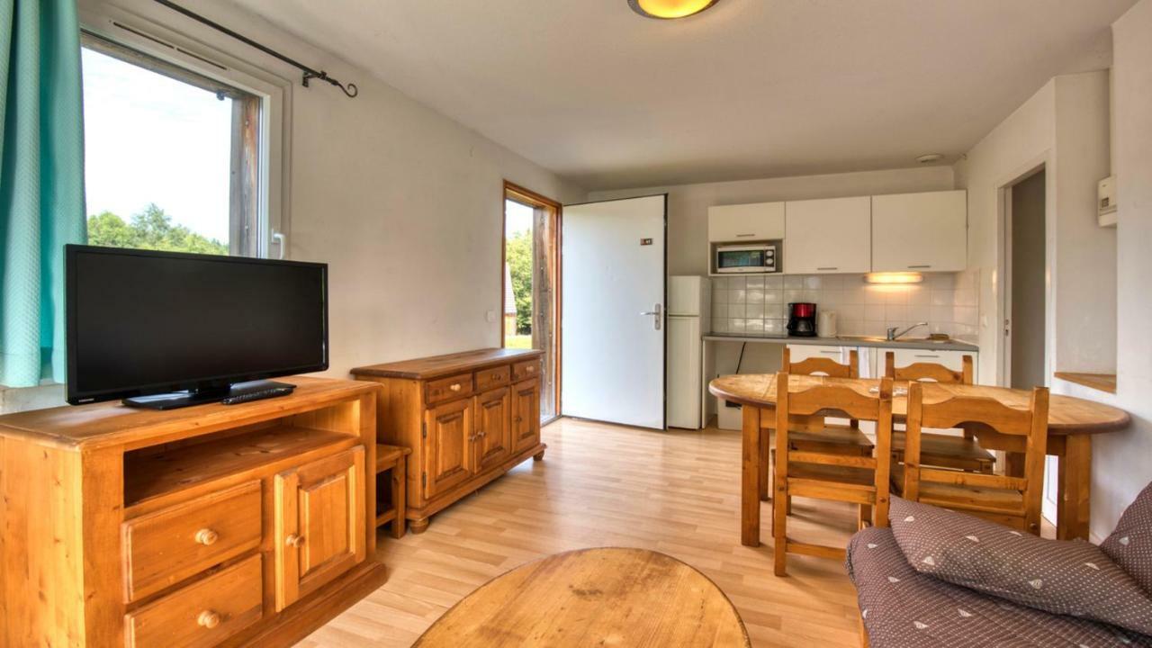 Égletons Vacanceole - Residence Le Domaine Du Bosquet מראה חיצוני תמונה